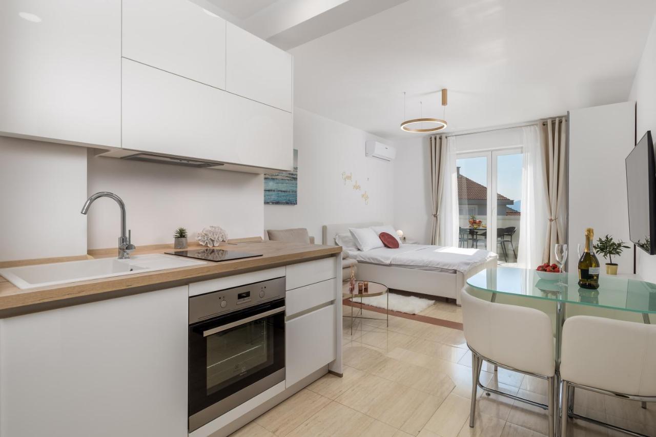Luxury Studio Apartment Honeymoon 셀스 외부 사진