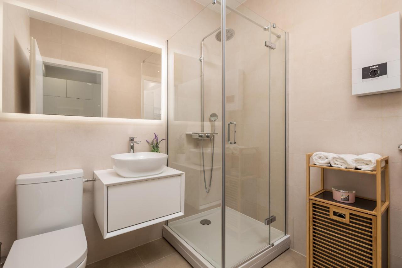 Luxury Studio Apartment Honeymoon 셀스 외부 사진