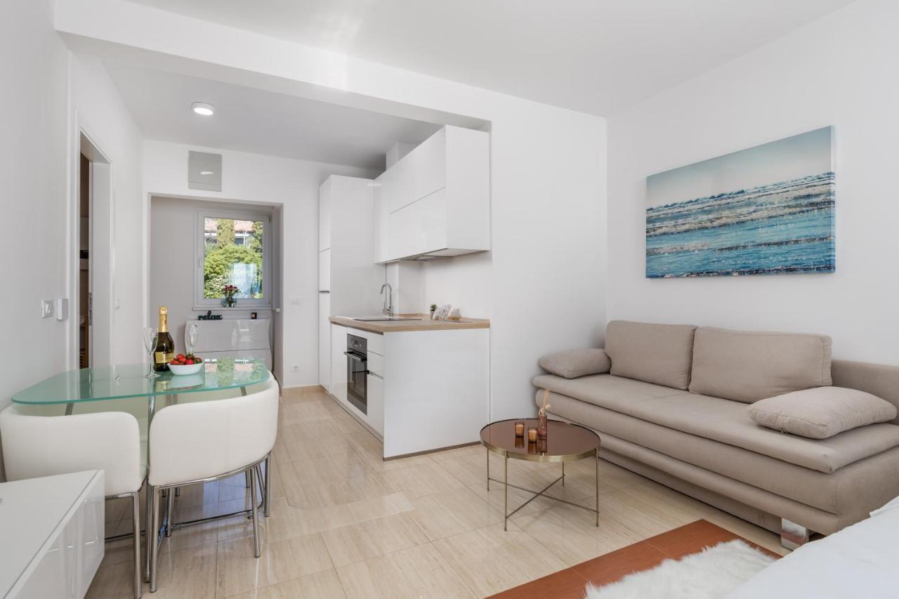 Luxury Studio Apartment Honeymoon 셀스 외부 사진